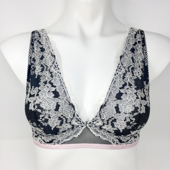 VS Dream Angels Floral Lace Plunge Bralette - Picture 2 of 3